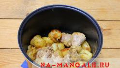 Пошаговый рецепт курицы с картошкой в мультиварке Домашняя курица с картошкой в мультиварке